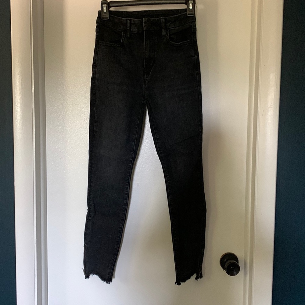 American Eagle Black High Waisted Skinny Jeans with Zipper Detailing